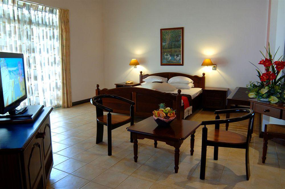 Mandara Rosen Yala, Kataragama Hotel Exterior photo