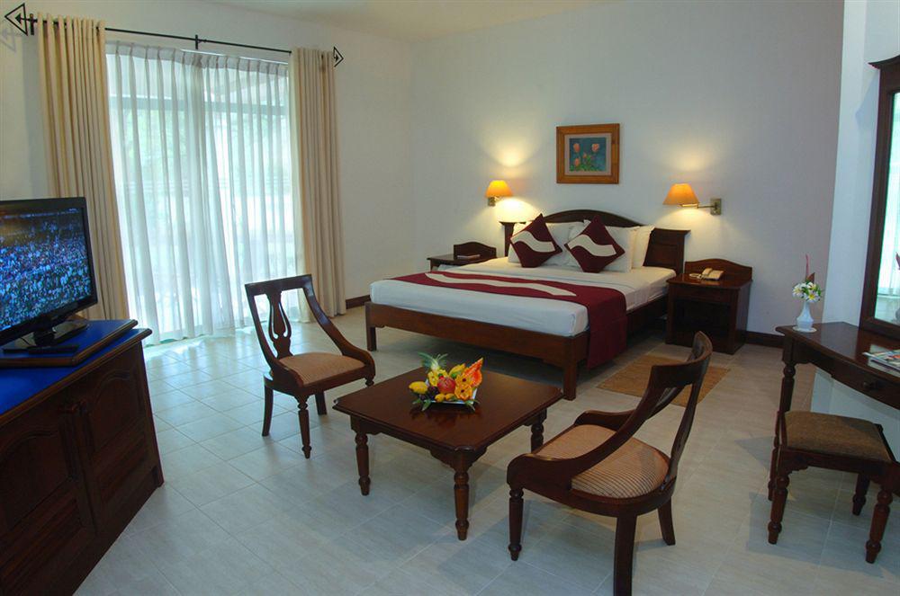Mandara Rosen Yala, Kataragama Hotel Exterior photo